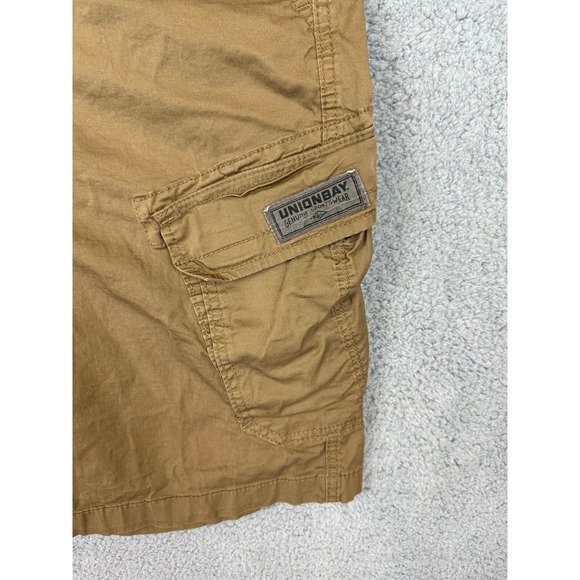 Union Bay Shorts Mens 40 Brown Cargo Outdoor Hiking Gorpcore Normcore Casual - Picture 2 of 12